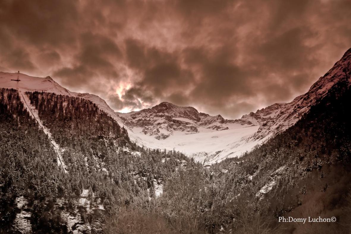 Hotel Des 2 Nations Bagnères-de-Luchon エクステリア 写真